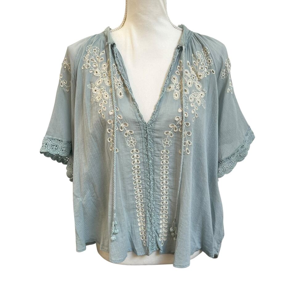 Free People Boho Blouse Women’s M Blue Embroidered Lace Peasant Top Tunic